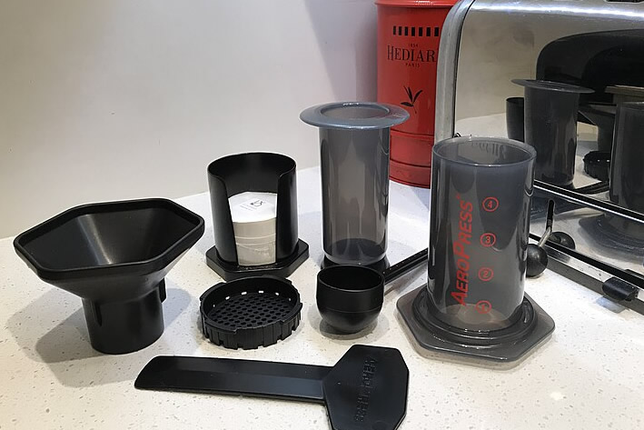 AeroPress: Die clevere Kaffeepresse für Aromagenießer – Tipps, Methoden & Rezepte